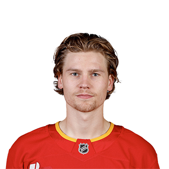 Photo of Connor Zary